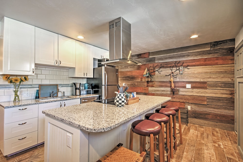 Pool & Hot Tub Access: Mountainside Breck Condo view 5