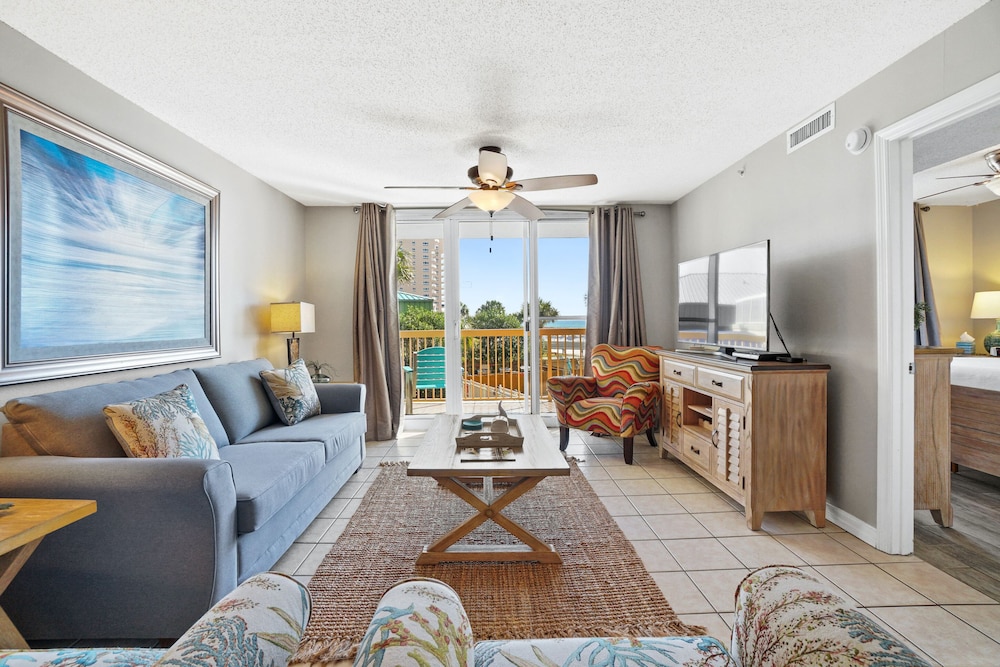 Pelican Beach Resort by Panhandle Getaways