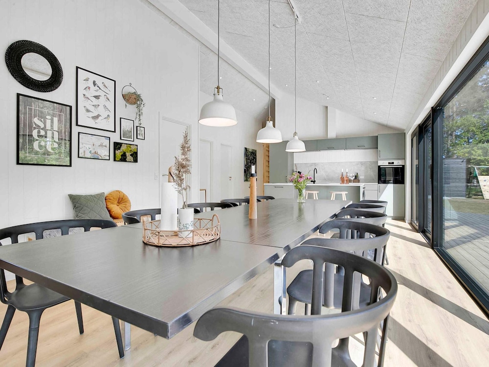 5 Star Holiday Home in Hals
