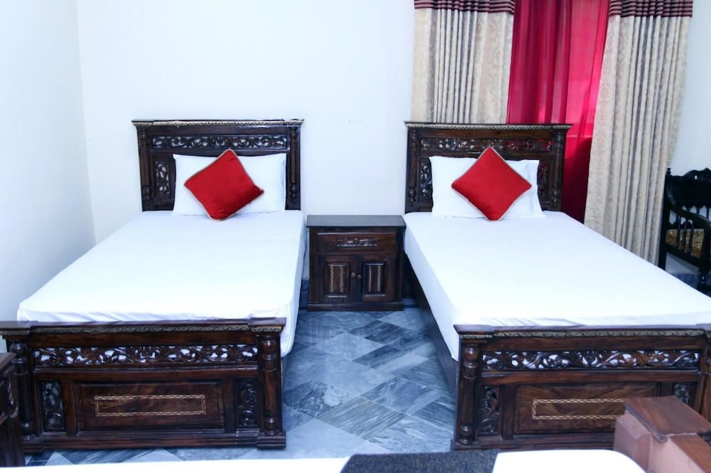 EXECUTIVE PALACE HOTEL LAHORE