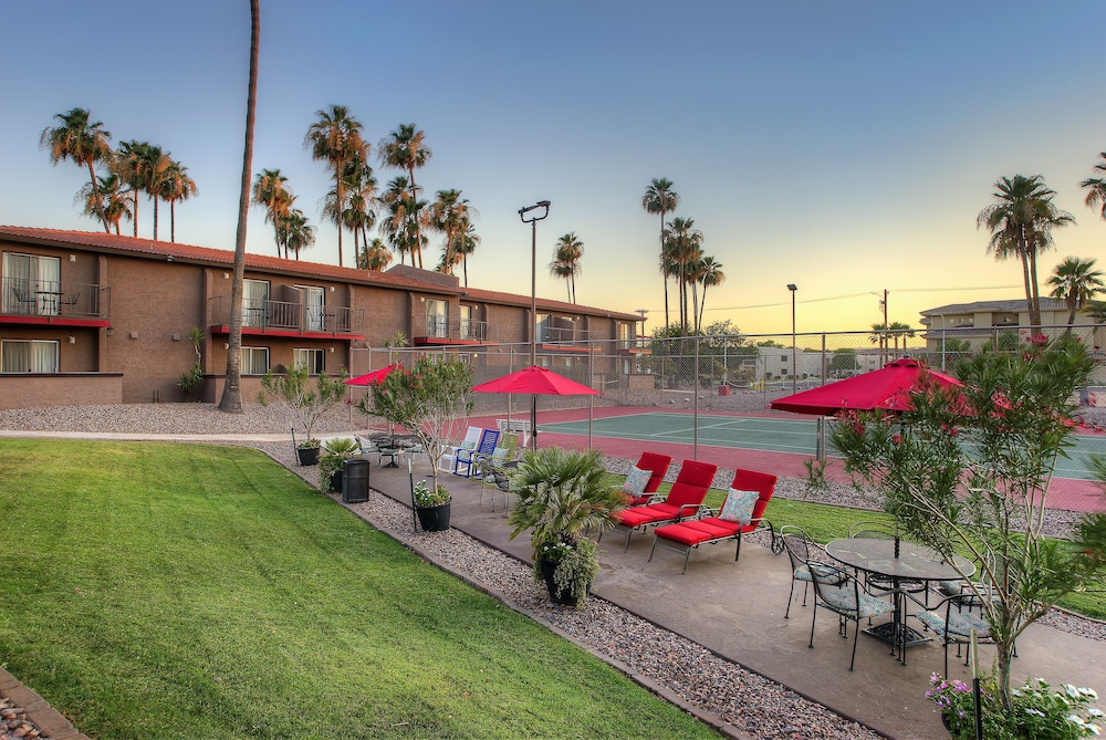108 Fully Furnished 1BR Suite-Prime Location! by RedAwning view 5