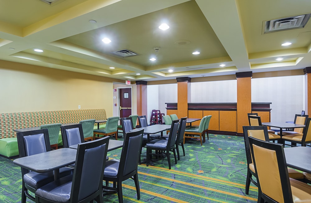 Quality Inn Boston - Revere - Image 3