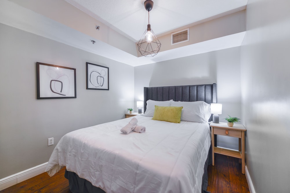 Stylish  Condo in Brickell Free Parking