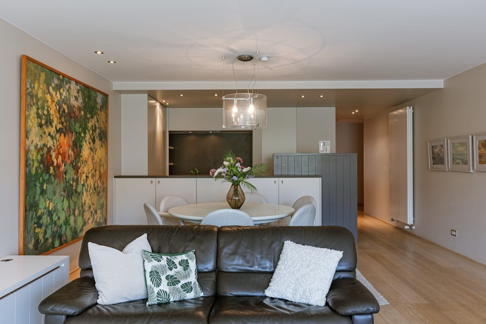 Huswell - Spacious Apartment Nearby the sea in Knokke-heist