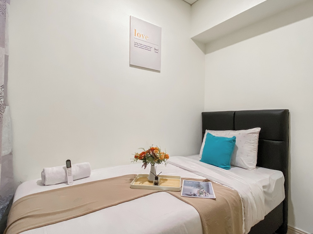 Homey And Good 2Br At Meikarta Apartment