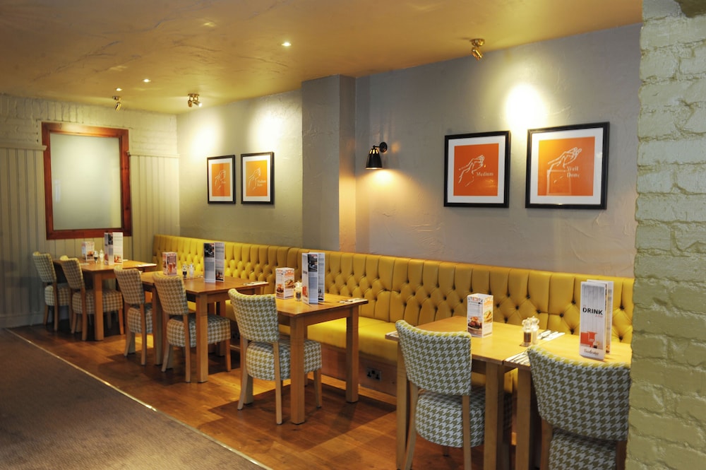 Premier Inn York North West — photo 13