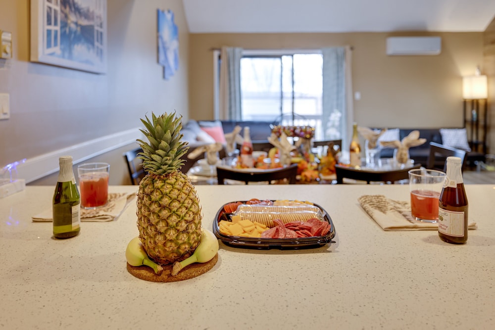Pocono Paradise Ultimate Camelback Getaway 4 Bedroom Townhouse