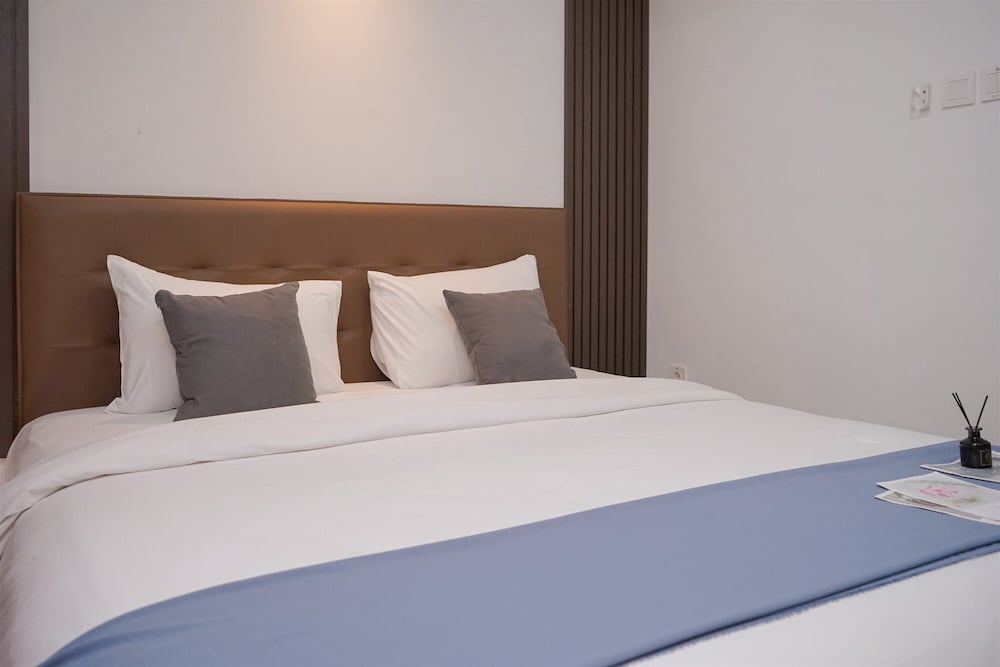 Cozy Stay Studio At Tamansari Bintaro Mansion Apartment