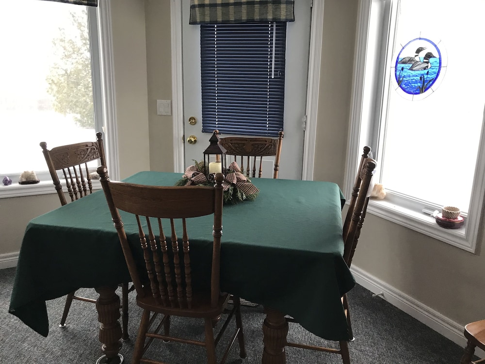 Golden Pathways Retreat and B&B