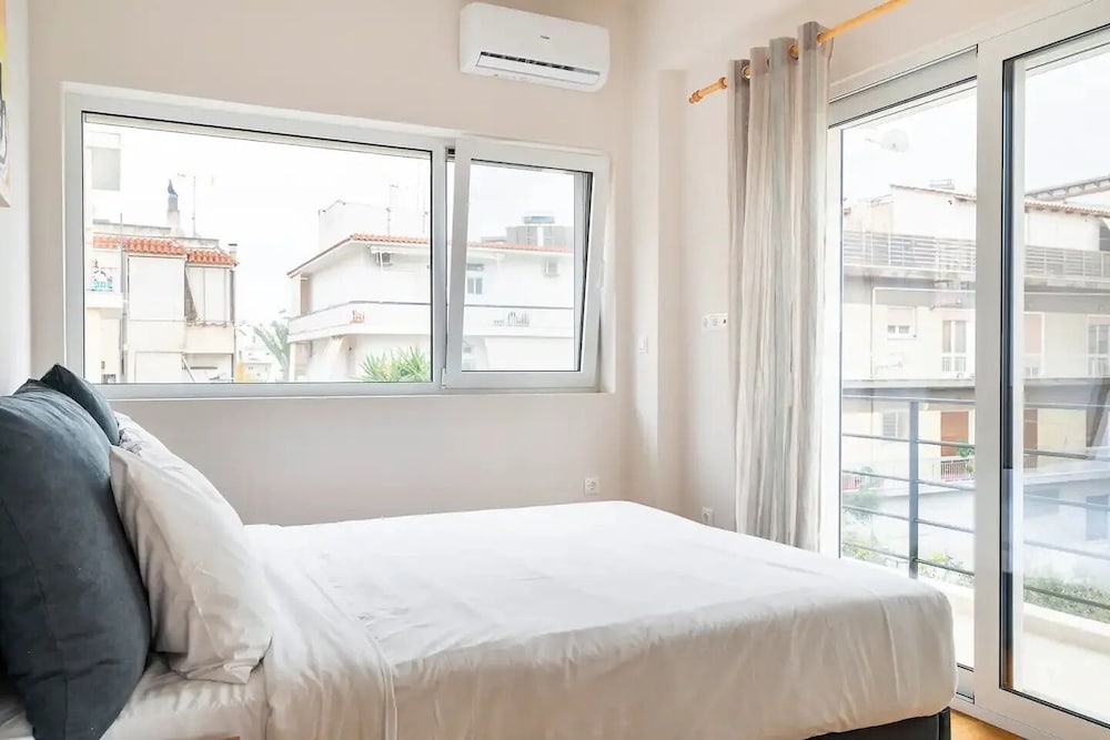 Skiathou 12 Glyfada Residences