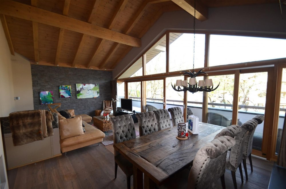Zell City Exclusive Lodges - Penthouse Mandalisa
