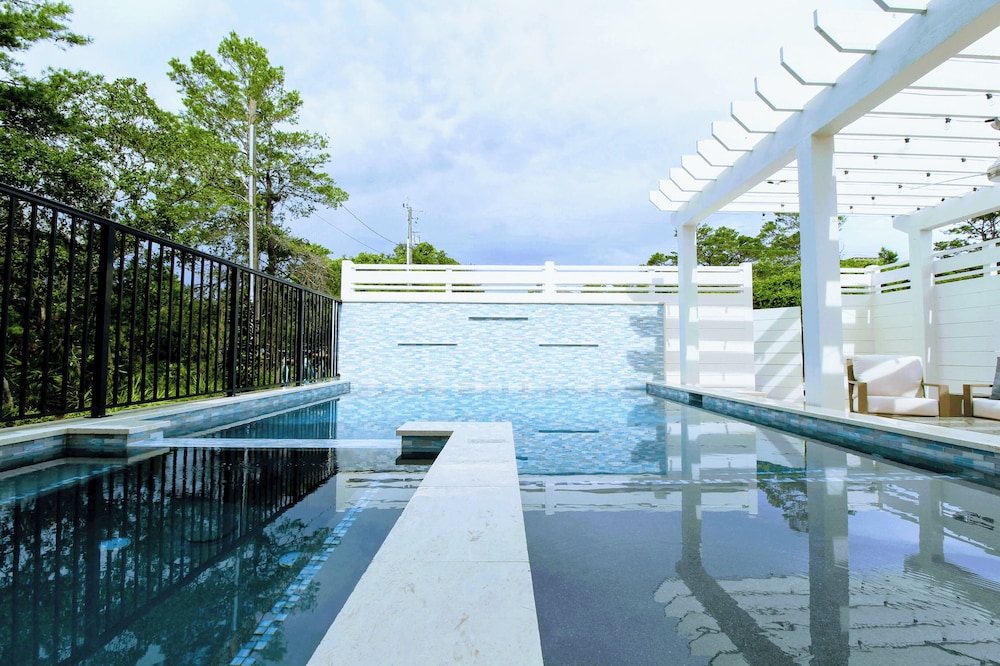 The Flying Pig by Avantstay Private Pool + EV Charger Blue Mountain Luxury