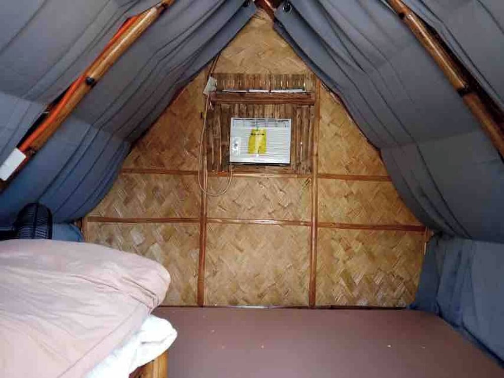 Serene Farmhouse Retreat in Alfonso, Cavite - Perfect for Family Getaways
