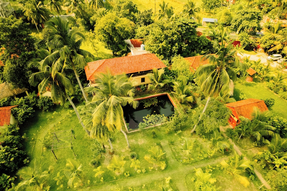 Gram Bangla Retreat