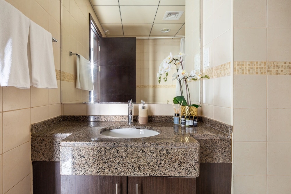 Mesmerizing 2BR Apartment in Dubai Marina