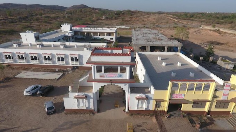 Vijayam Resort