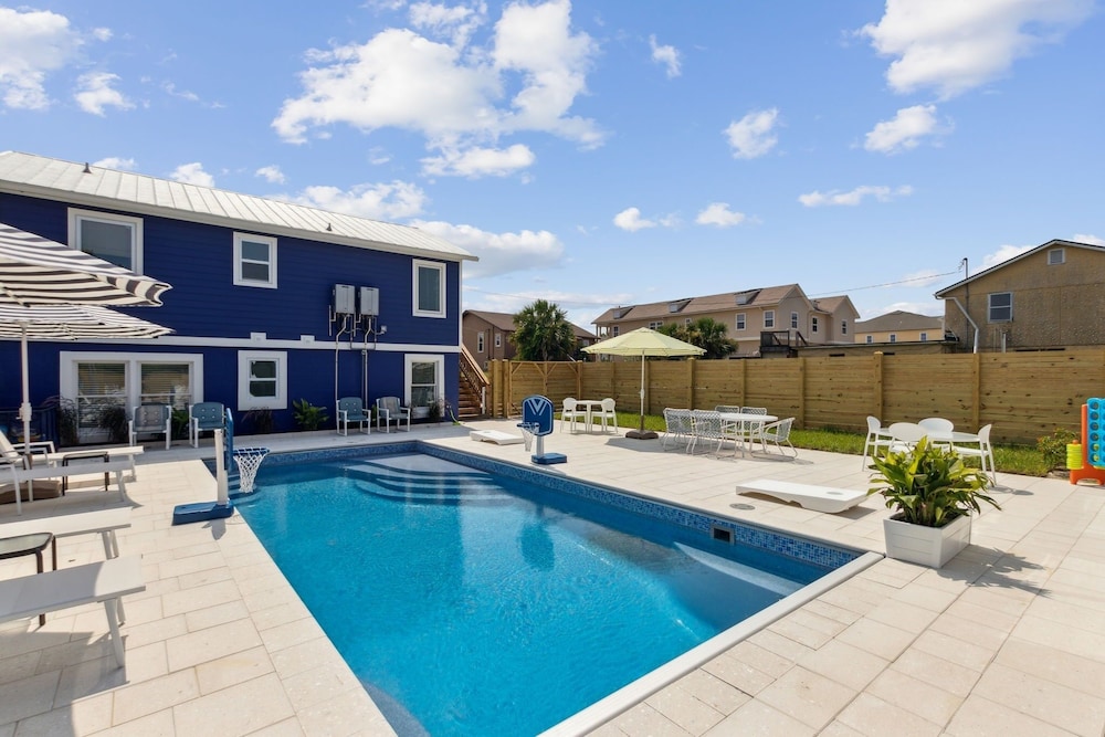 161 S Fletcher 5 Bedroom Home