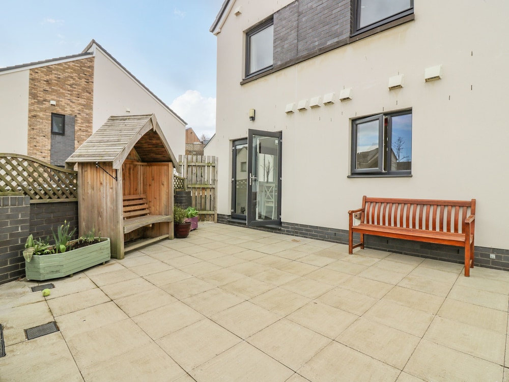 10 Goodhope Gardens