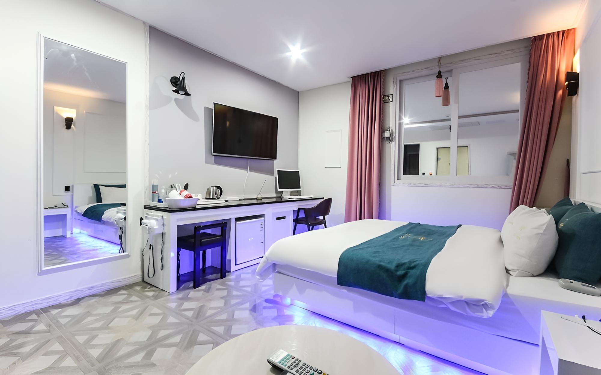 Muan Jjak Motel view 4