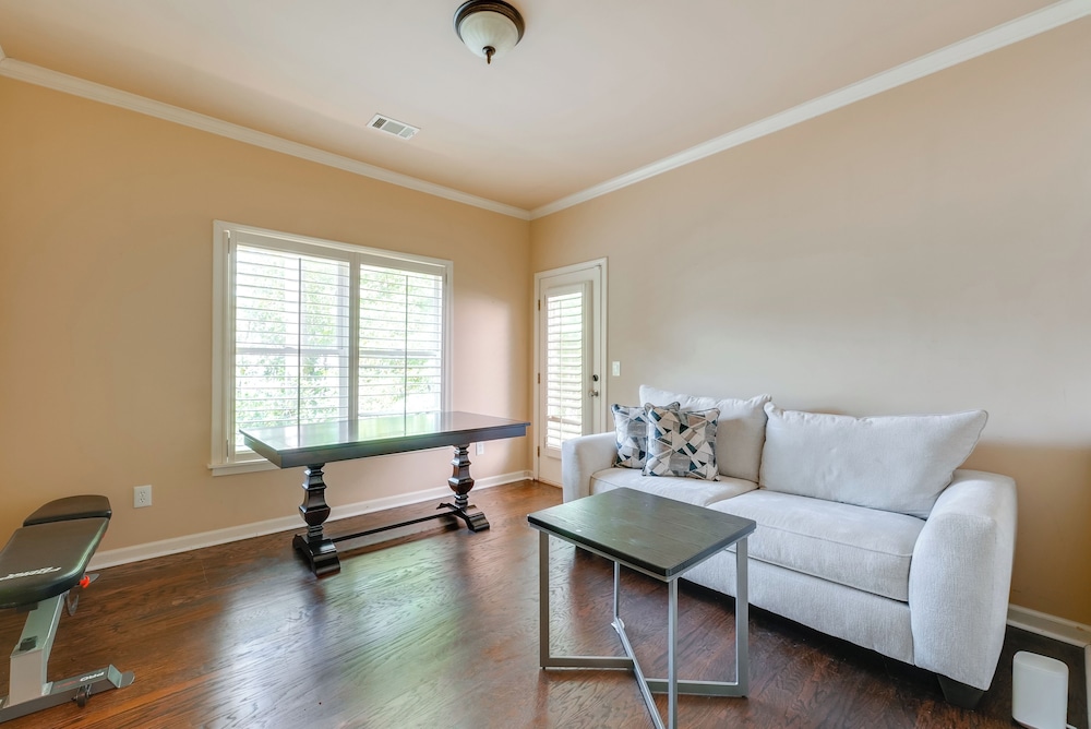 Pets Welcome! Spacious ATL Area Retreat w/ Deck