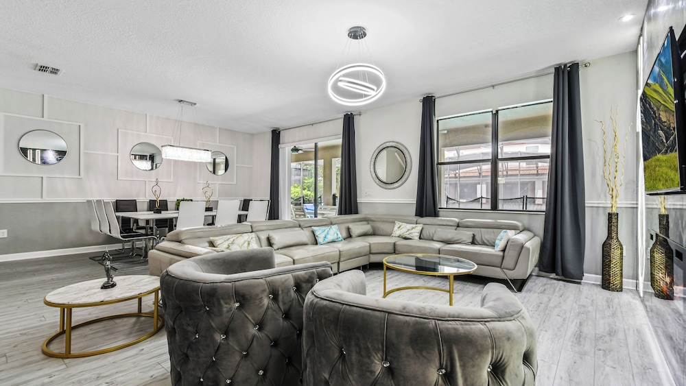 Huge Home With Game Room & Theater Near Disney 1429