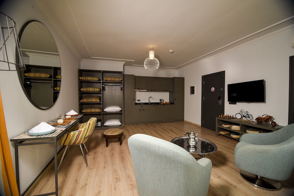 Spacious flat in Old Town - Leylak