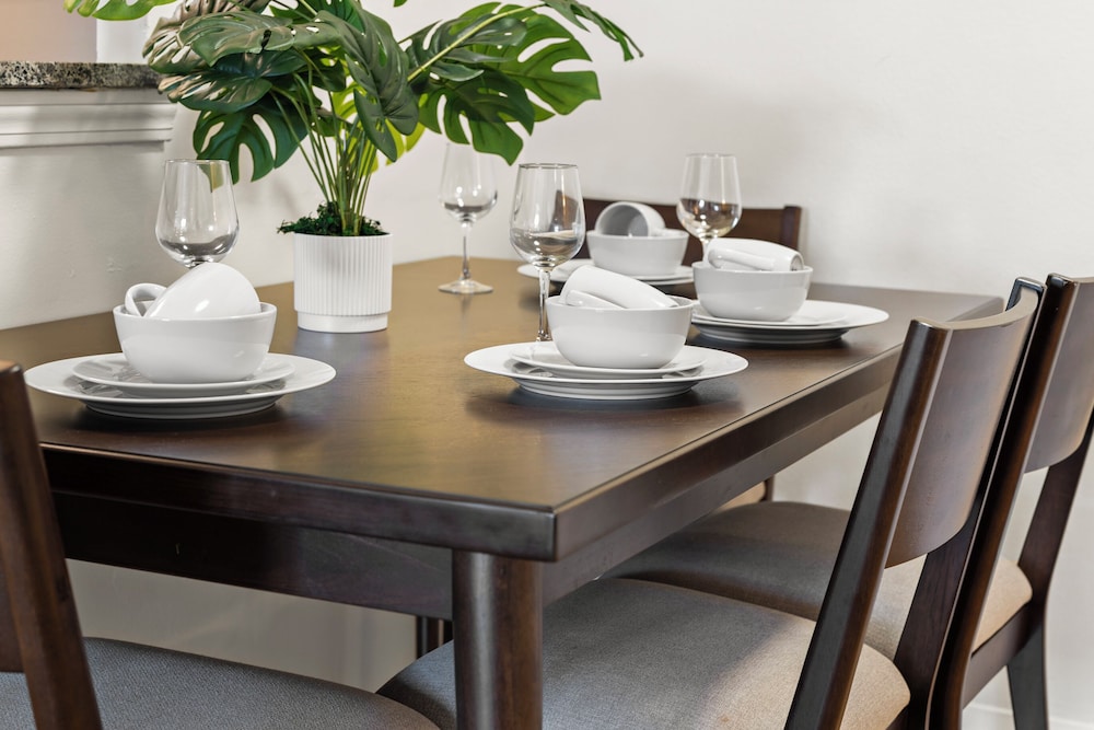Furnished Apartment Near Longwood