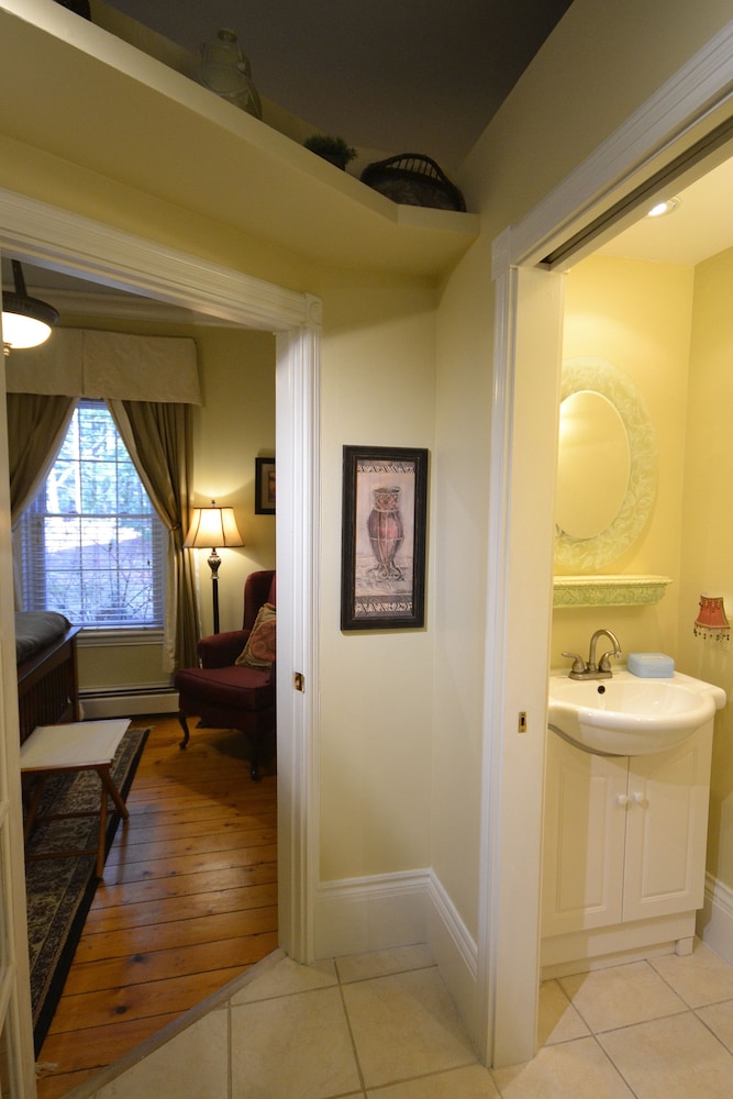 The Briarwood B&B
