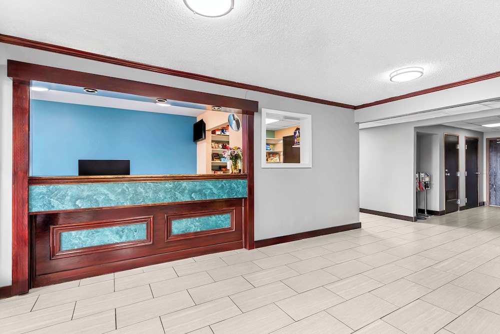 Americas Best Value Inn McMinnville view 2
