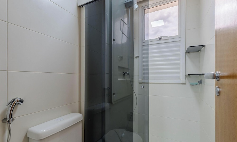 Apartment w/ Barbecue Grill and Jacuzzi Ccg1403