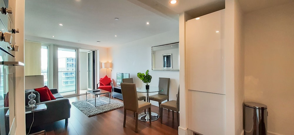 MySquare Apartments Canary Wharf