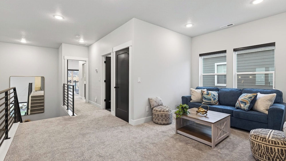 Spacious Park City Home w/ Hot Tub & Game Room Near Skiing & Trails Poppy Peak by Avantstay