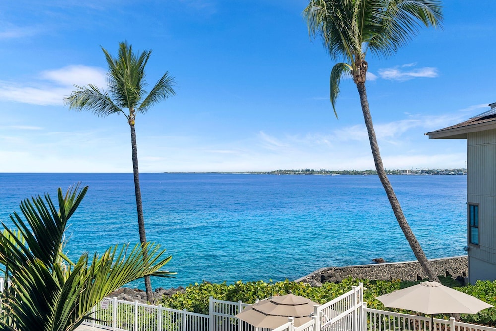 Beautiful Ocean Views - Close to Town - Wifi - Vrkcv