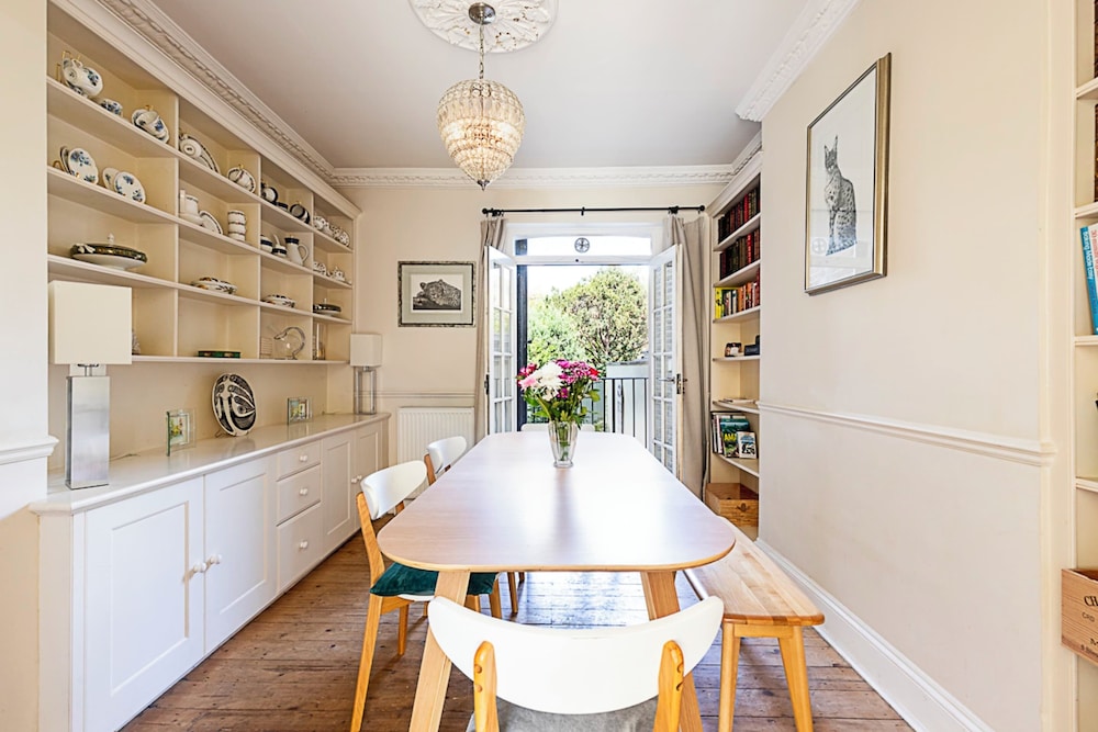 Charming London Retreat