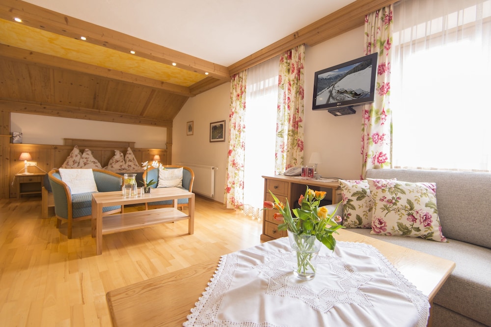 Hotel-Pension Lackenbauer