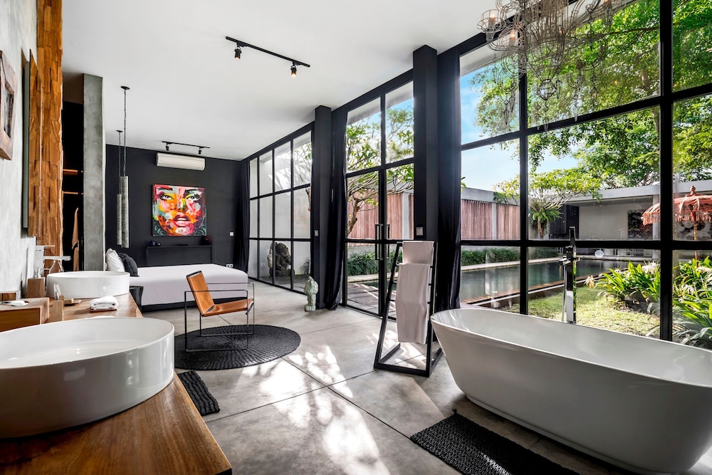 Loft Volcano by Alfred in Bali - Stylish 2 BR Loft w Pool Garden Ricefields View