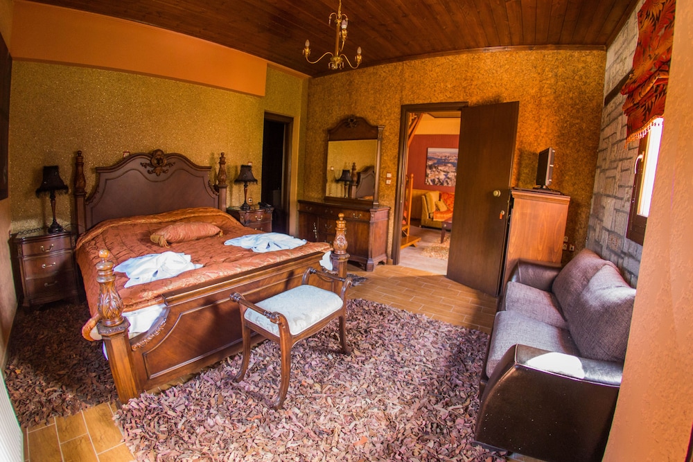 Silva Suites