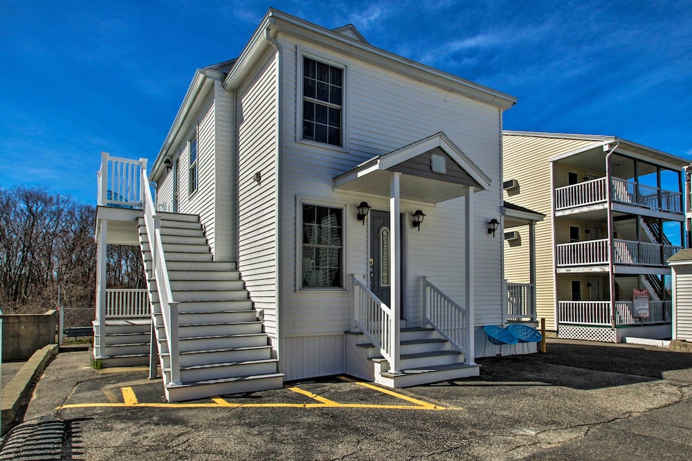 Apt in Old Orchard Beach - Walk to Bay + Pier