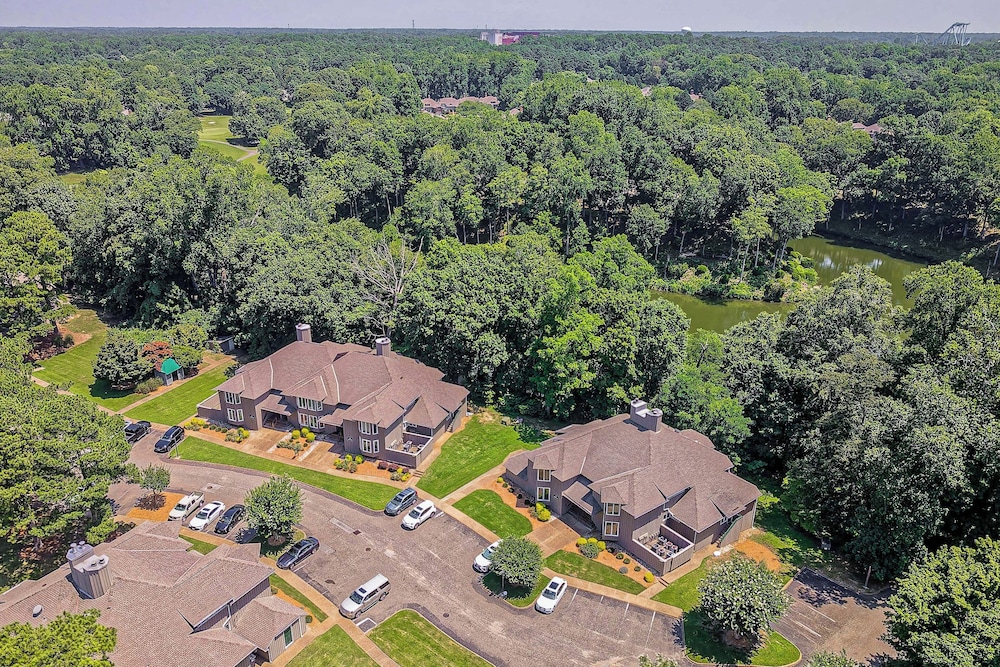 Resort Condo w/ Marina Access in Williamsburg!