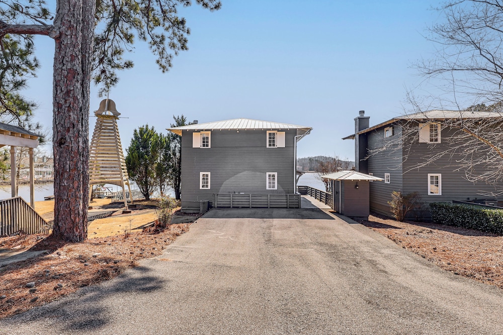 Lake Access & Boat Dock: Getaway in Dadeville!