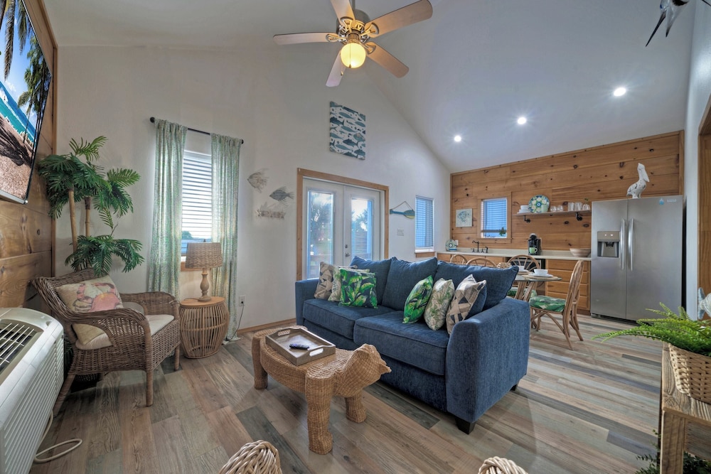 Fish Camp Cottage by Avantstay Shared Pool+views view 3