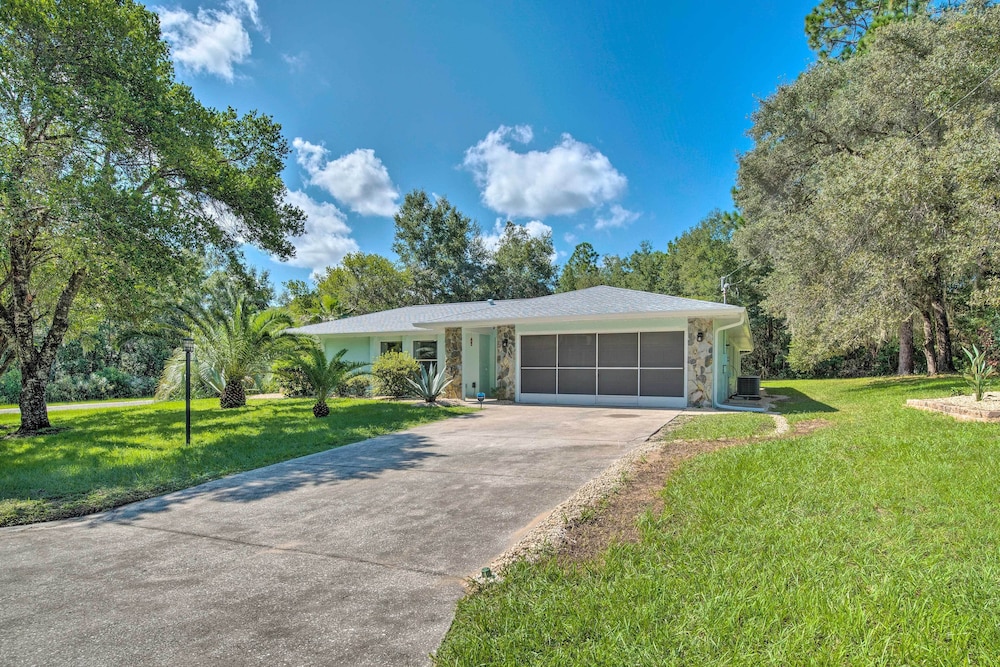 Welcoming Citrus Springs Home w/ Heated Pool view 5