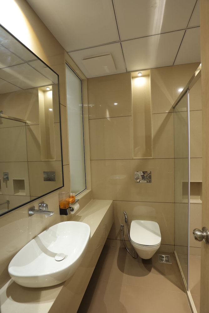 Hotel Shreeji Vatika-Airport Road