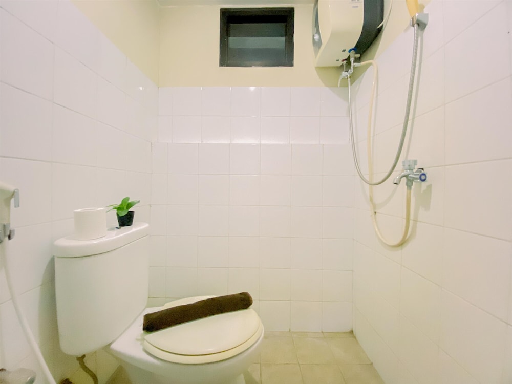 Comfortable And Good Choice 2Br At Kebagusan City Apartment