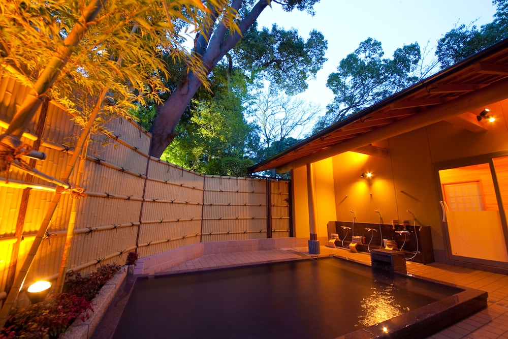 Kappo Ryokan Kannawa Bettei