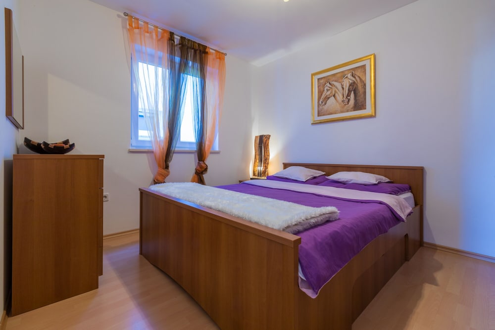 Apartments Angelo view 3