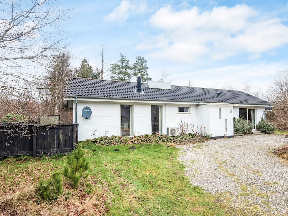 6 Person Holiday Home in Herning