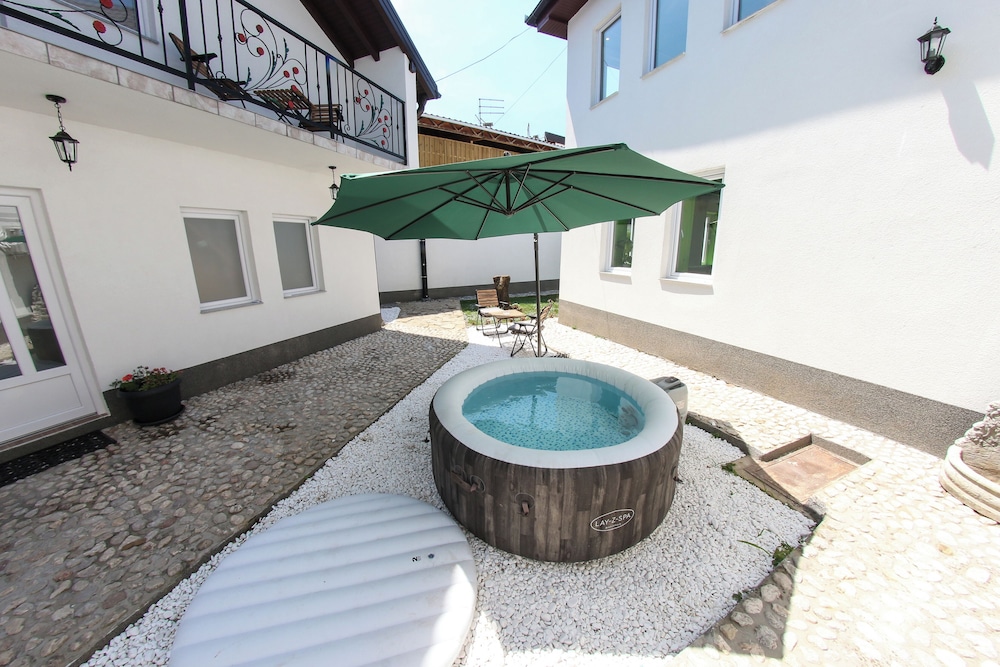 Apartment Villa Begić