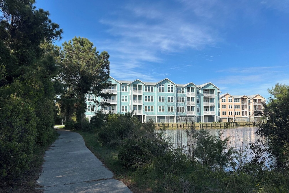 Hamilton Cay Reserve at Bermuda Bay