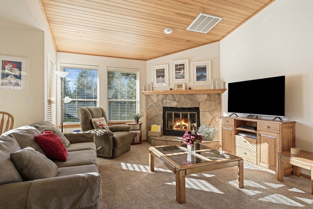 Fairway Village 8 3 Bedroom Condo